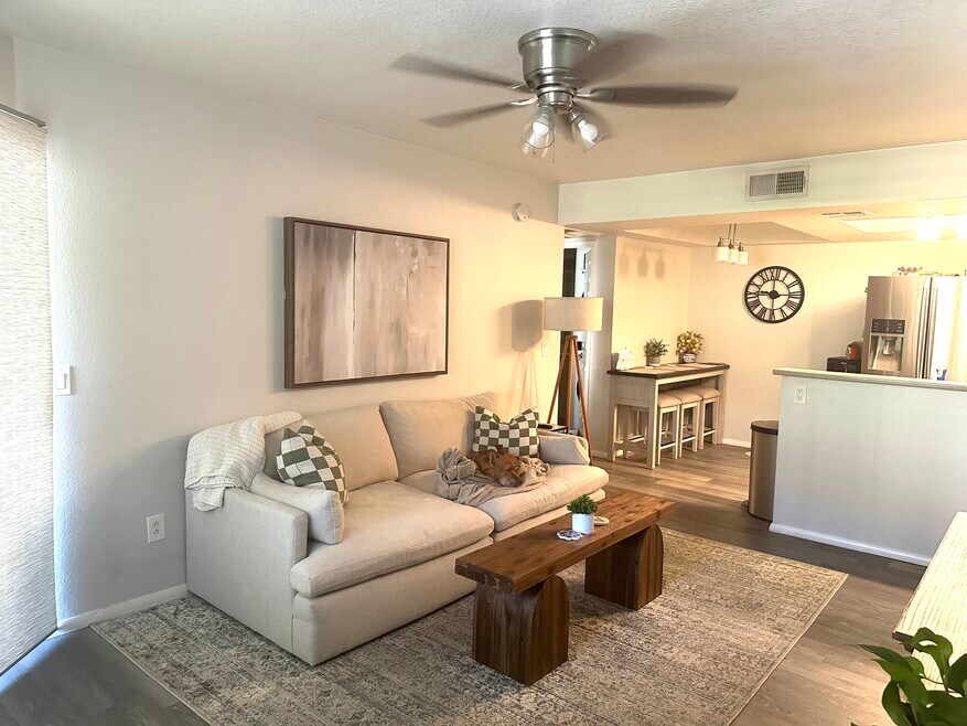 1720 E Thunderbird Rd unit 1083, Phoenix, AZ 85022 - photo 1