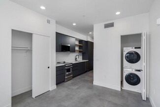 3448 W 43rd St Unit 211, Los Angeles, CA 90008