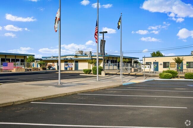 Emile J Ross Middle School in Hughson, Ca offers exceptional educational options.