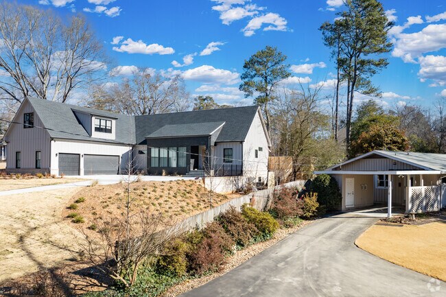 Mount Vernon Woods offers a blend of historic charm and modern luxury, making it a standout community.