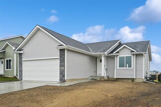 405 Fireside Dr NW, Bondurant, IA 50035