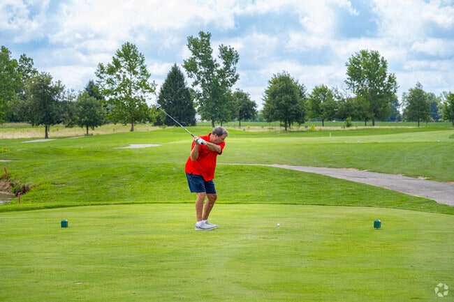 The Wildcat Creek Golf Course is regarded the nicest public coarse in town.