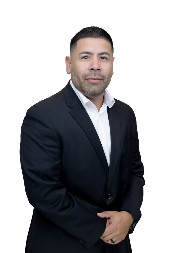 Agent Photo