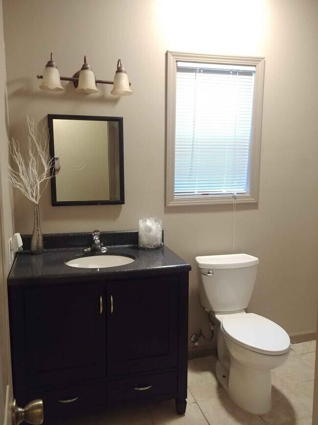 1313 W Huntington Ave, Jonesboro, AR 72401 - photo 6