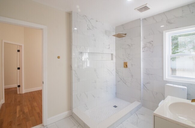187-189 Littleton Ave unit 1, Newark, NJ 07103 - photo 3