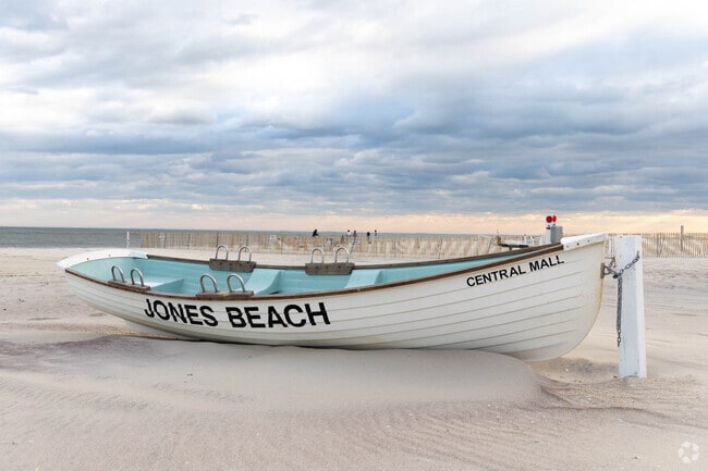 North Wantagh is the gateway to Jones Beach.