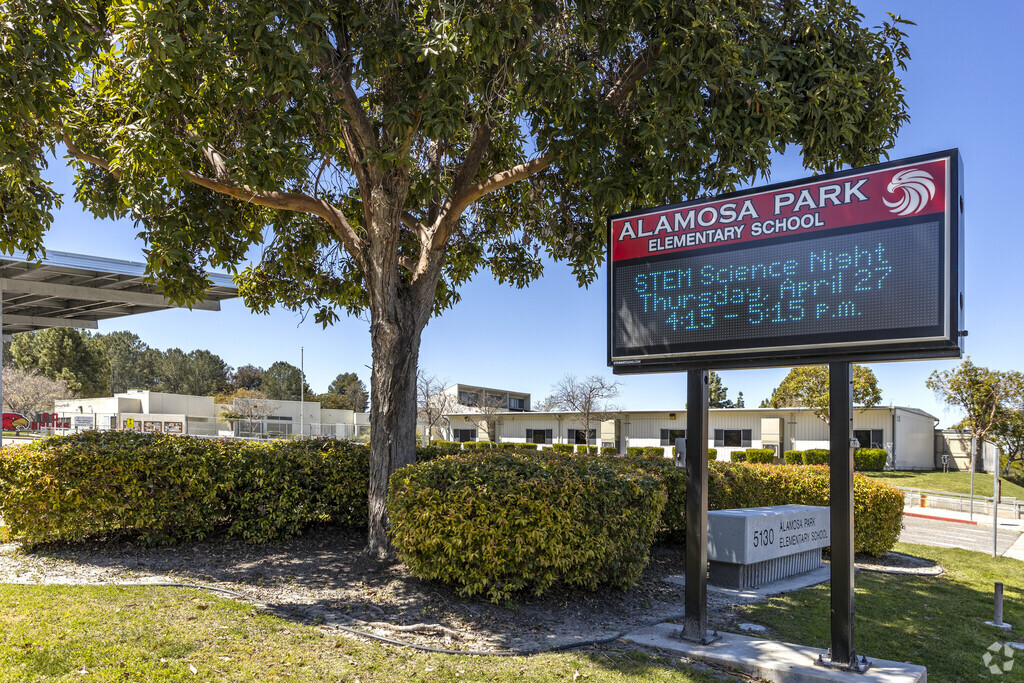 Alamosa Park Elementary School is recommended by parents in the Guajome neighborhood.