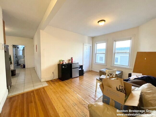 17 Sachem St unit 3, Roxbury Crossing, MA 02120 - photo 4
