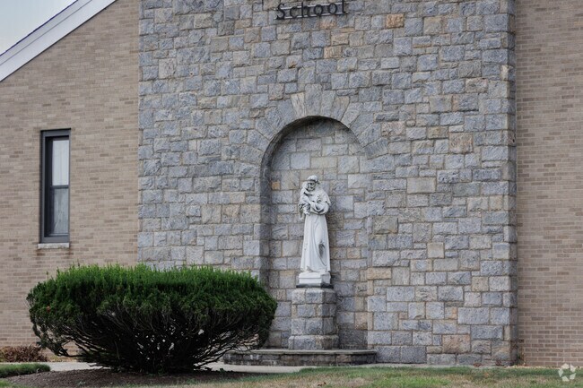 St Anthony School in Nanuet has 5 part-time teachers.