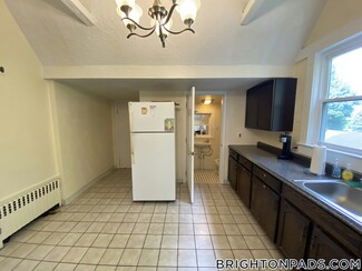 49 Bennett St Unit 2, Boston, MA 02135