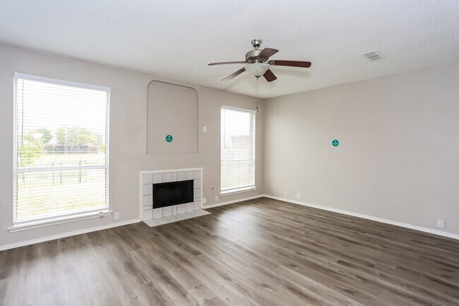 2616 Lonesome Oak Dr, Corinth, TX 76208 - photo 7