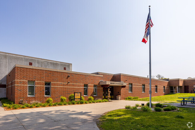 Altoona Elementary School has a courtyard in front of the school for students to unwind.