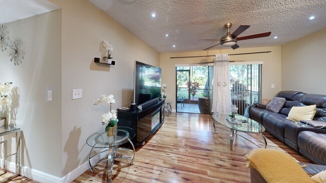 7507 Greenlake Way unit B, Boynton Beach, FL 33436 - photo 3