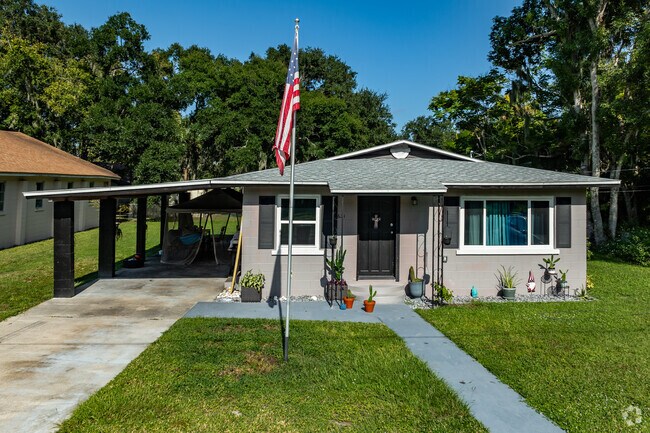 New construction and recently renovated homes can be found throughout Historic Westside.