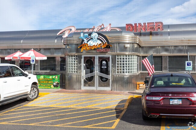 Southeast Crossing residents have Rosie's Diner in their neighborhood.