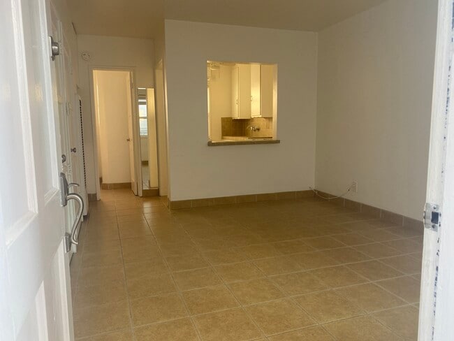 150 Pomona Ave unit 150 Pomona 4, Long Beach, CA 90803 - photo 3