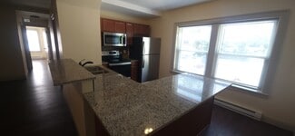 1416 E State St, Rockford, IL 61104