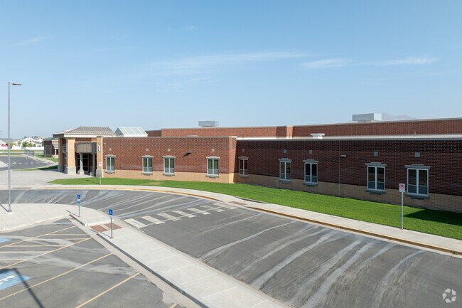 Apple Valley Elementary School is located in the Santaquin neighborhood.