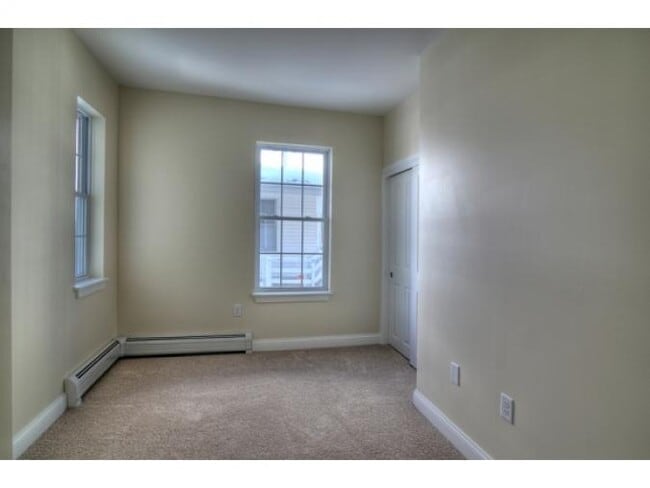 49 Rimmon St unit 1, Manchester, NH 03102 - photo 5