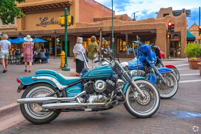 Harley Davidson motorcycles parked at the Santa Fe Plaza.