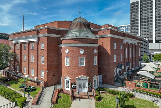 The Christ School is a faith based school in Downtown serving the Lake Cherokee community.