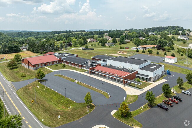 Manheim Elementary School is set in a peaceful, suburban area of Glenville PA.
