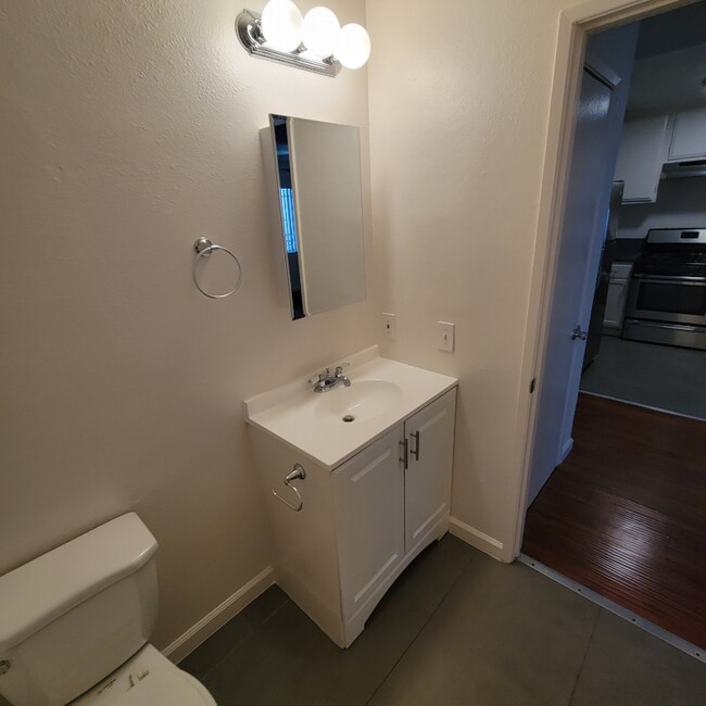 5011 Monte Vista St unit 304, Highland Park, CA 90065 - photo 6