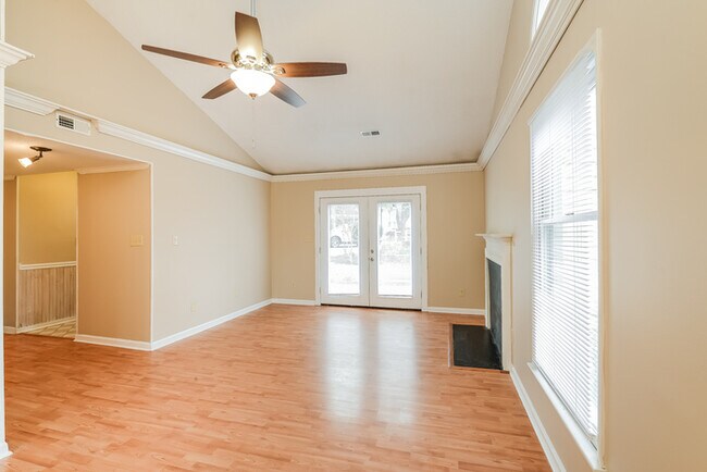 610 Pisgah Church Rd, Greensboro, NC 27455 - photo 5