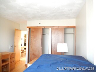 1110 Commonwealth Ave Unit 702, Boston, MA 02215