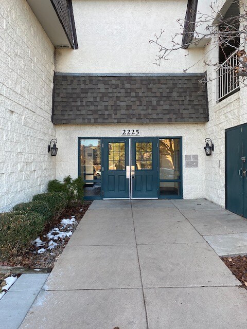 2225 S Jasmine St Unit 302, Denver, CO 80222