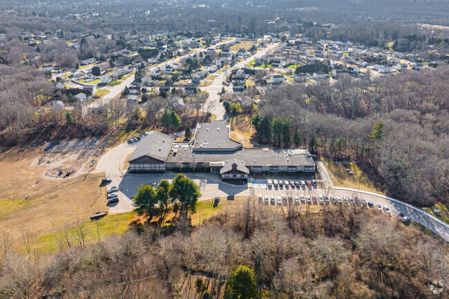 Locals love Springbrook Elementary School for it's convenient locale in the community.