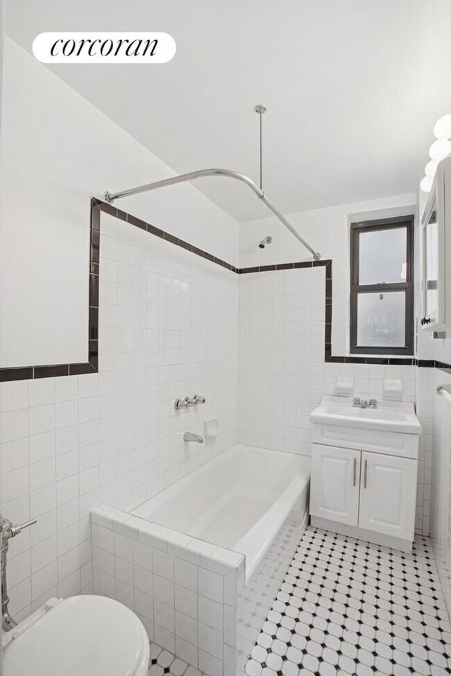 115 W 16th St, New York, NY 10011 - photo 5