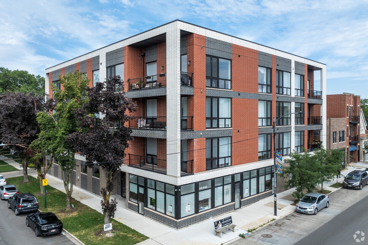 Apartments for Rent in 60625 - Homes.com