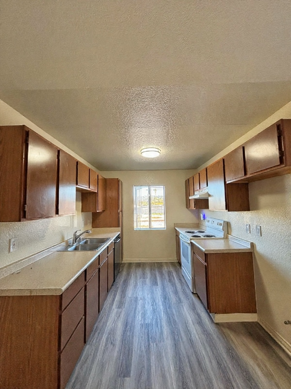 126 W Electric Ave unit 7, La Habra, CA 90631 - photo 3