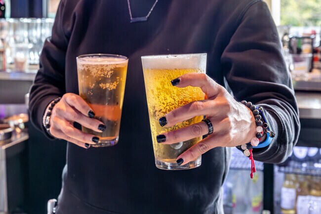 Old Town Temecula offers a diverse bar scene ranging from casual beer, wine gardens and sports bars.