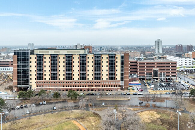 The Phillips neighborhood's residents can easily access Abbott Northwestern Hospital.