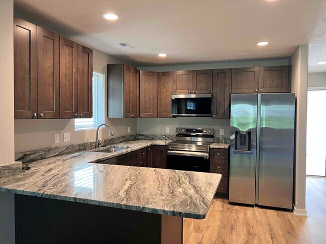 4801 Apple Hill Ln unit A or B, Lincoln, NE 68506 - photo 7