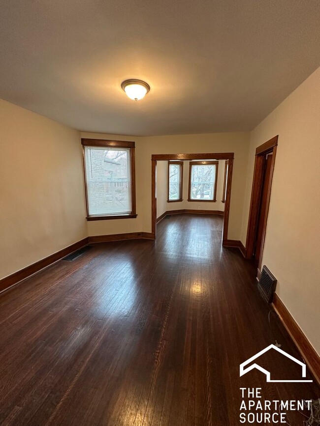 2733 N Francisco Ave Unit 1, Chicago, IL 60647