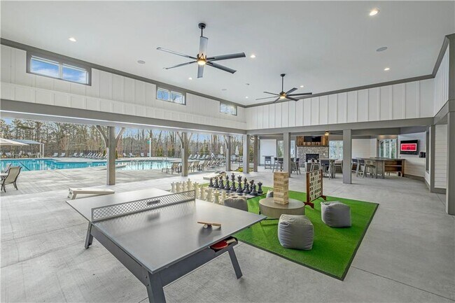 837 Crystal Lake Pkwy, Hoschton, GA 30548 - photo 4