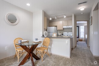 421 Iverson Way, Galloway, OH 43119
