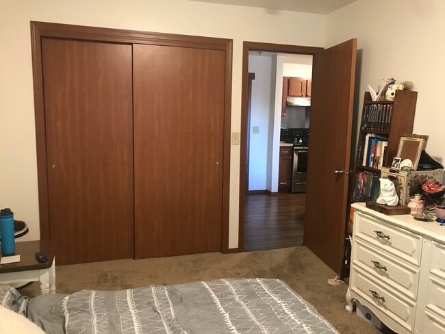 The Metro On Vine, West Bend, WI 53095 - photo 6