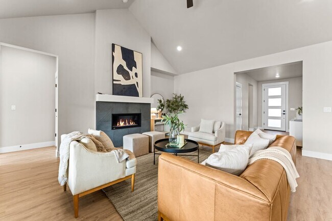 353 S Quincannon Ln, Star, ID 83669 - photo 3