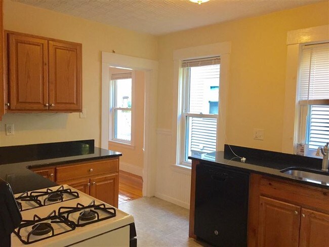 9 Orrin St unit 1, Cambridge, MA 02138 - photo 2