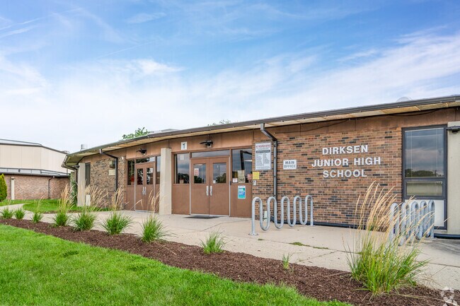 Dirksen Junior High School is a public school located in Rockdale.