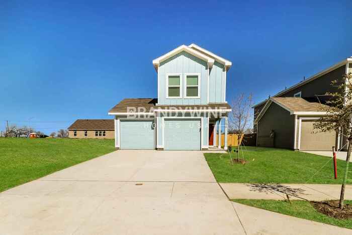 1513 Mahogany Ln, Fort Worth, TX 76140 - photo 1