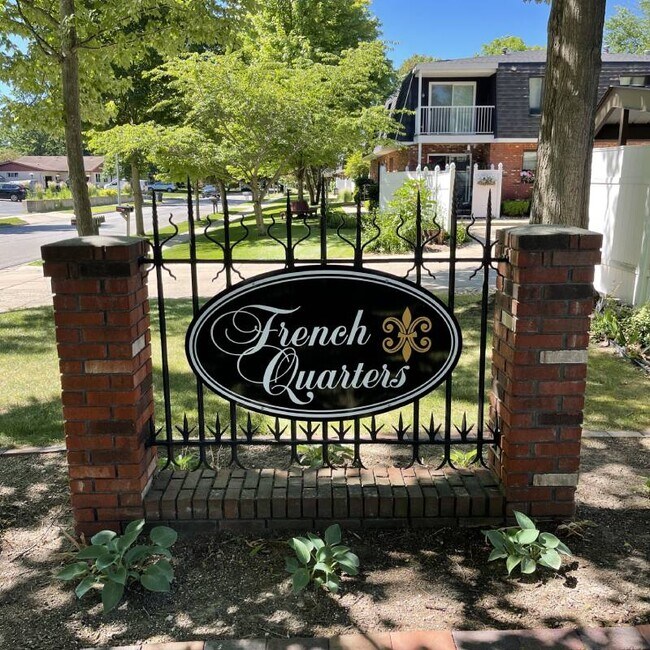 French Quarters Apartments, Midland, MI 48640 - photo 2