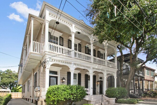 5221 Magazine St unit 4, New Orleans, LA 70115 - photo 3