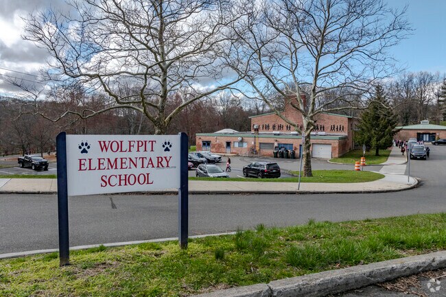 Wolfpit Elementary School is a community hub with playgrounds, a community garden, and park.