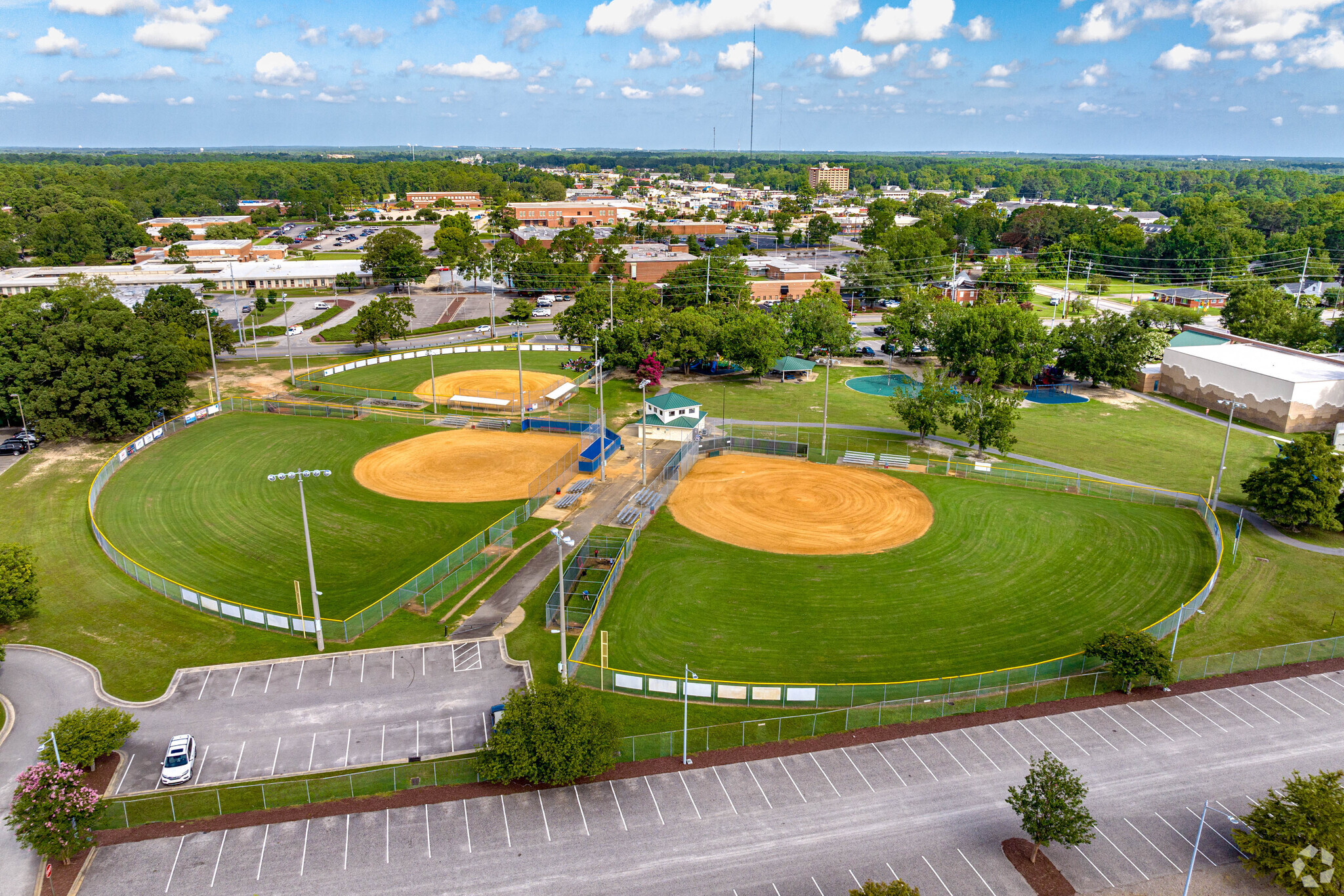 About Lake Francis/Drake Park Schools, Demographics, Things to Do