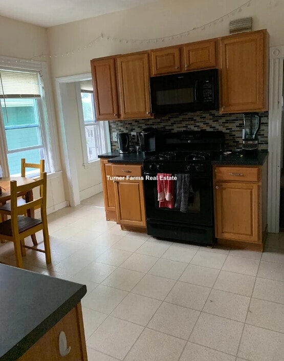 21 Orchard St Unit 2, Boston, MA 02130